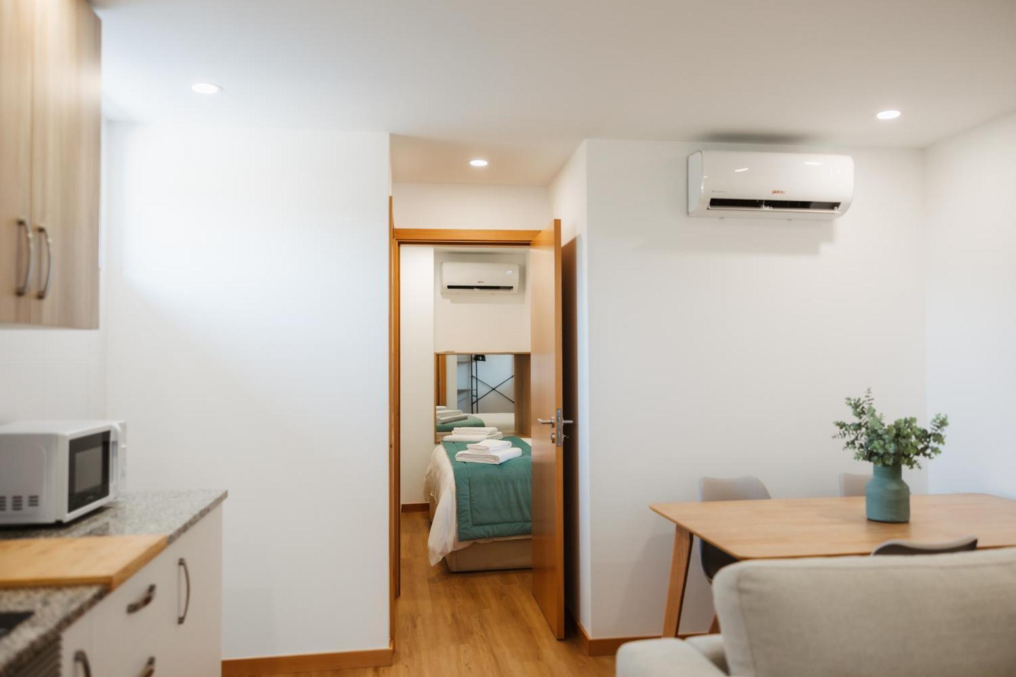 Alvarenga Apartments エクステリア 写真