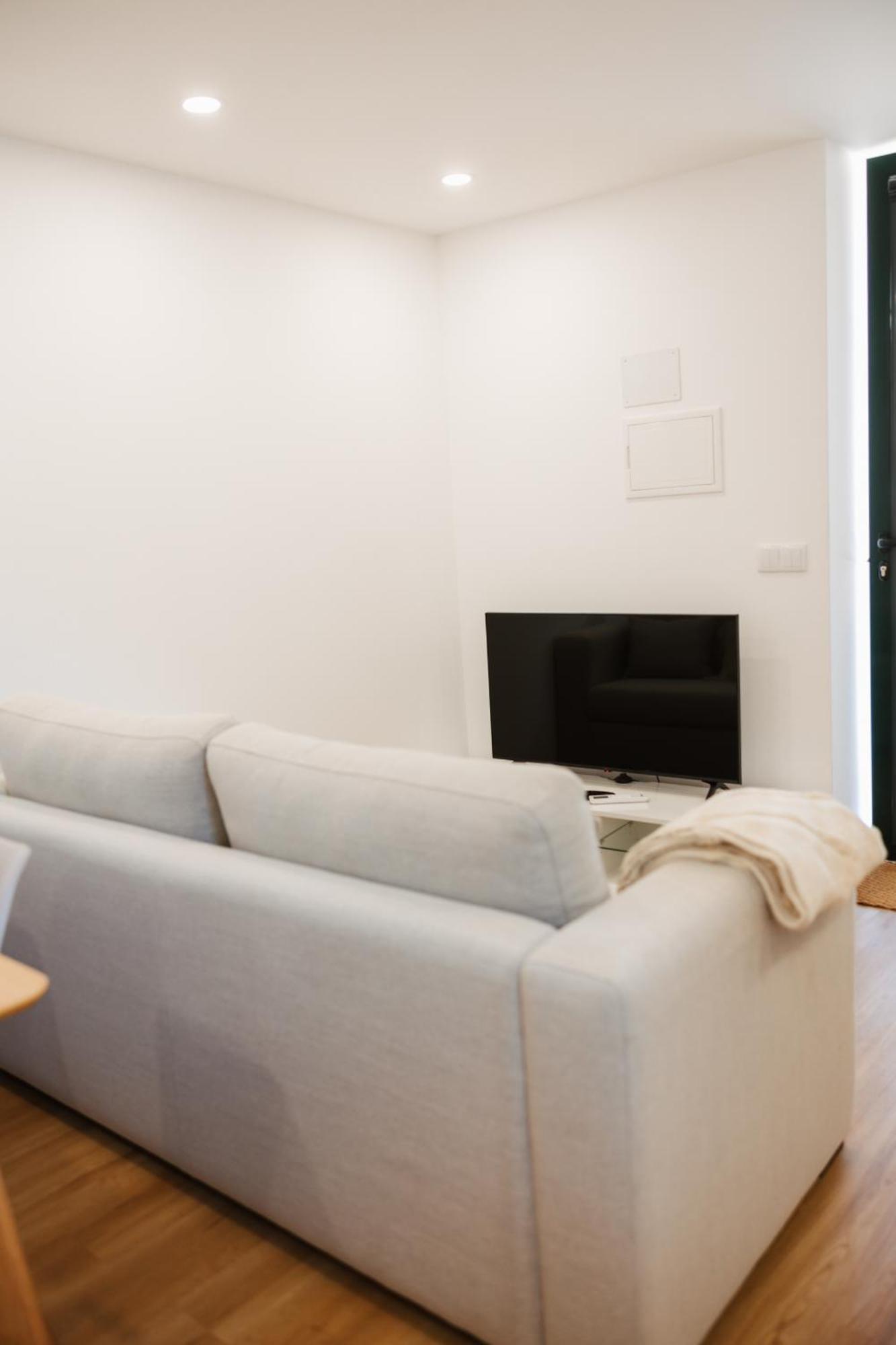 Alvarenga Apartments エクステリア 写真