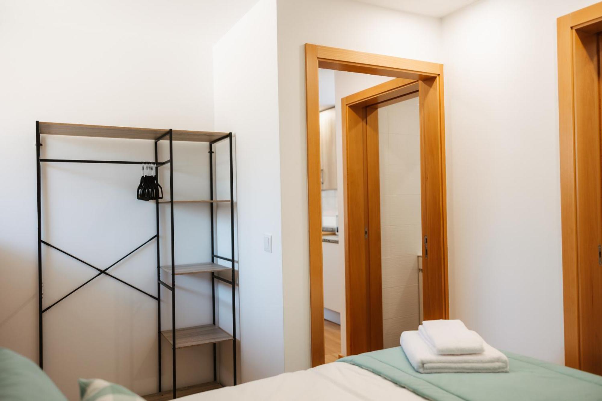 Alvarenga Apartments エクステリア 写真