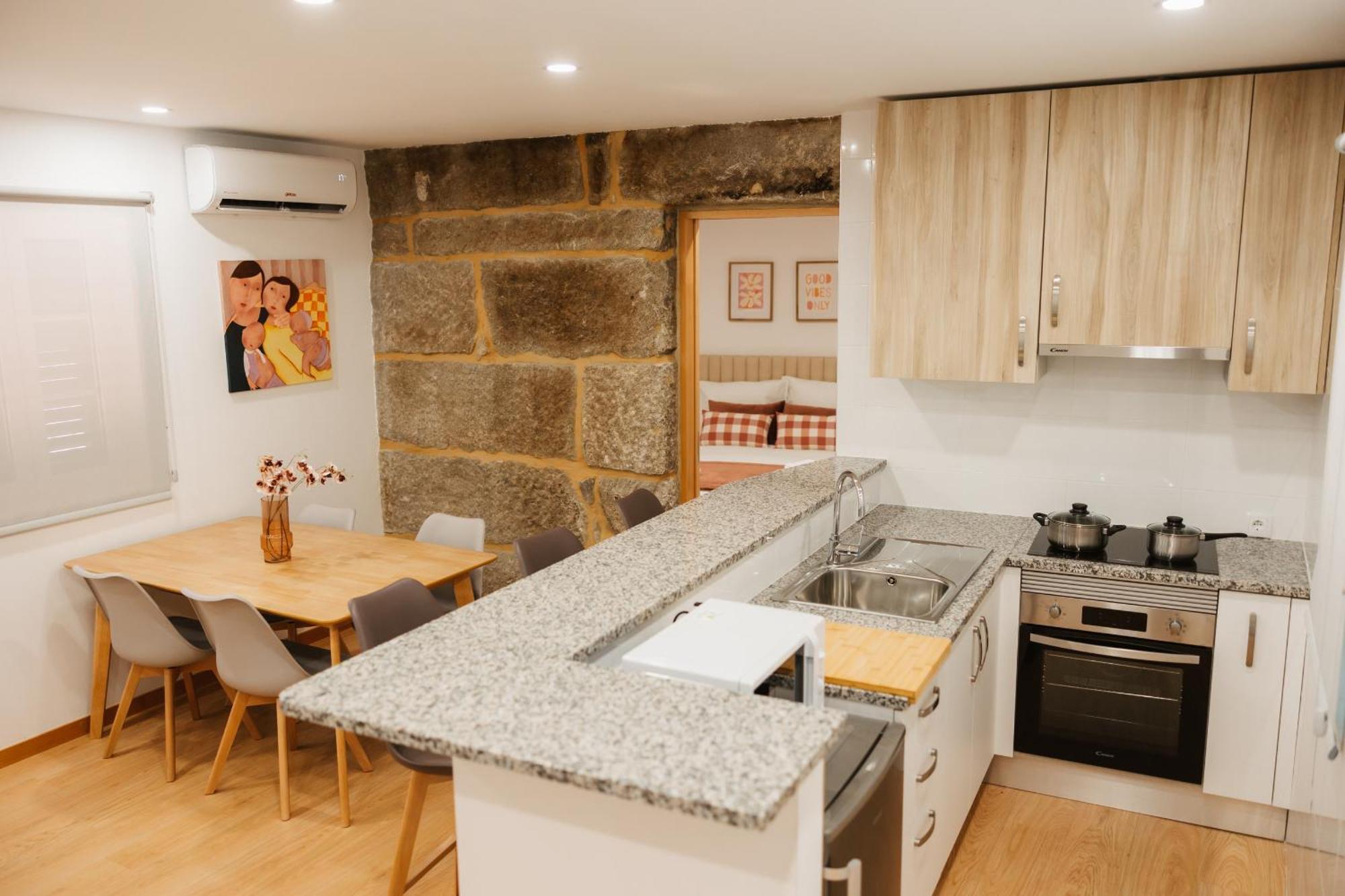 Alvarenga Apartments エクステリア 写真